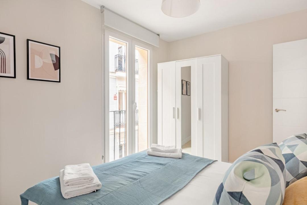 2 Bedrooms 1 Bathroom Furnished - Las Letras - Bright - Mintystay Madrid Exteriér fotografie